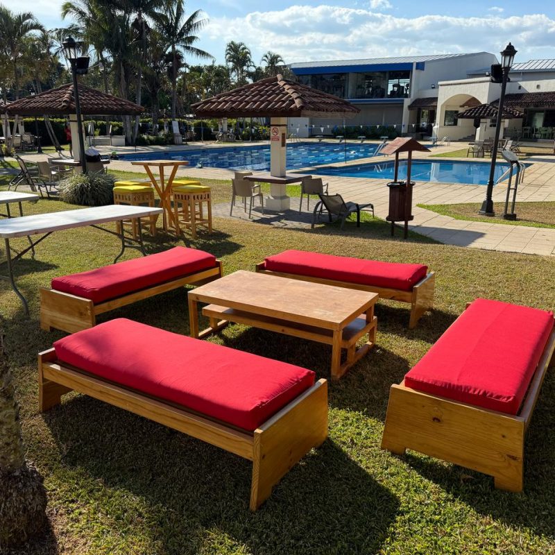 Bancas y Banquetas
